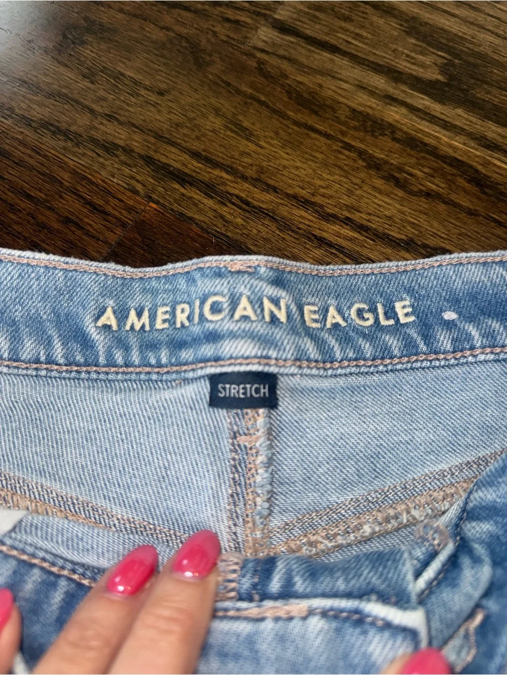 American Eagle Outfitters Super Low Rise Perfect Shortie light Wash distressed